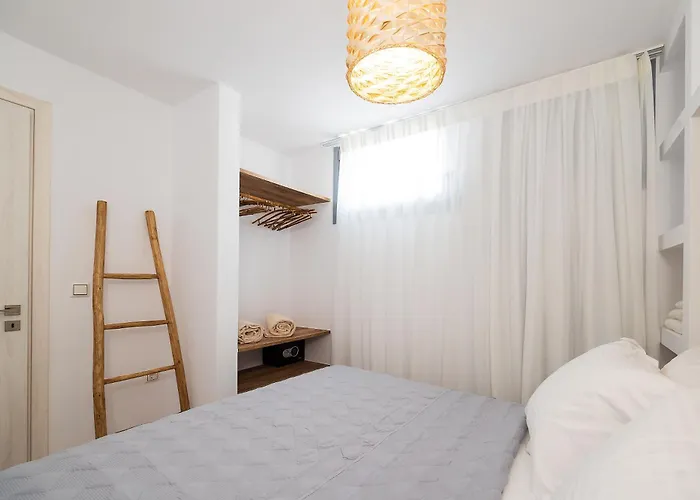 Zoe Cycladic House With Pool Pláka