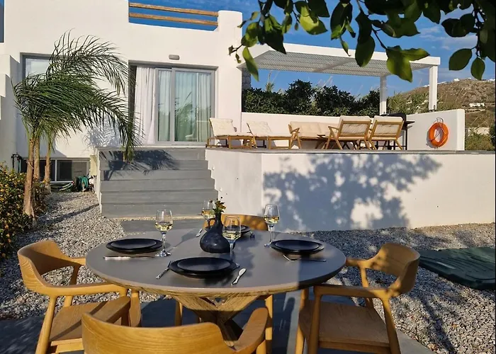 Ferienhaus Zoe Cycladic House With Pool *