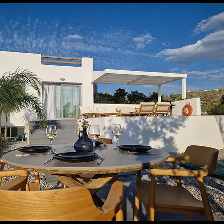 Holiday home Zoe Cycladic House With Pool *