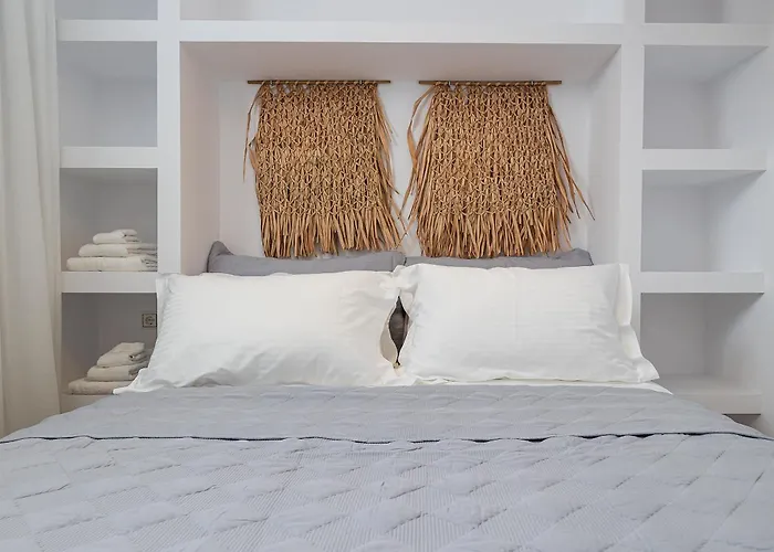 Zoe Cycladic House With Pool * Plaka (Naxos)