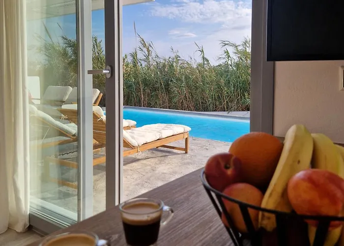 Zoe Cycladic House With Pool Holiday home Plaka (Naxos)